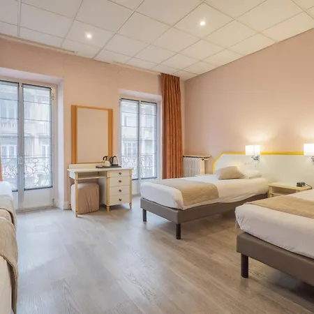 Hotel Busby Nizza