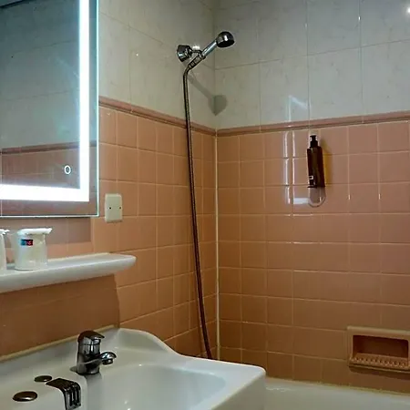 Busby 3* Nice