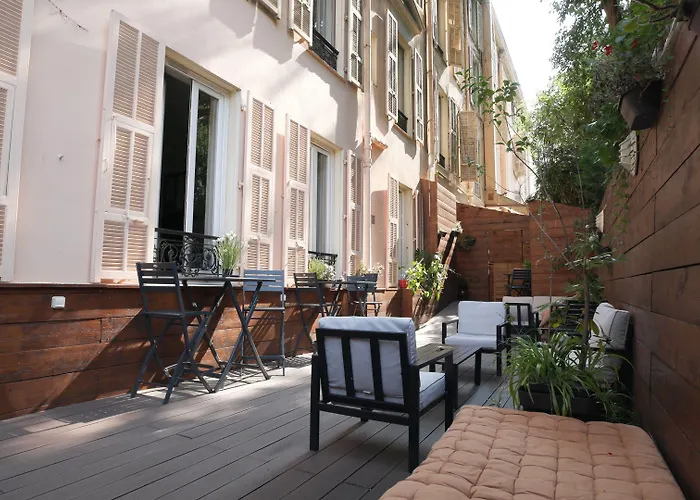 ビュスビー ニース